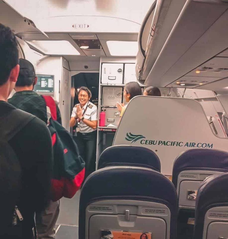 Lady pilot on Davao-bound flight praised for safe landing