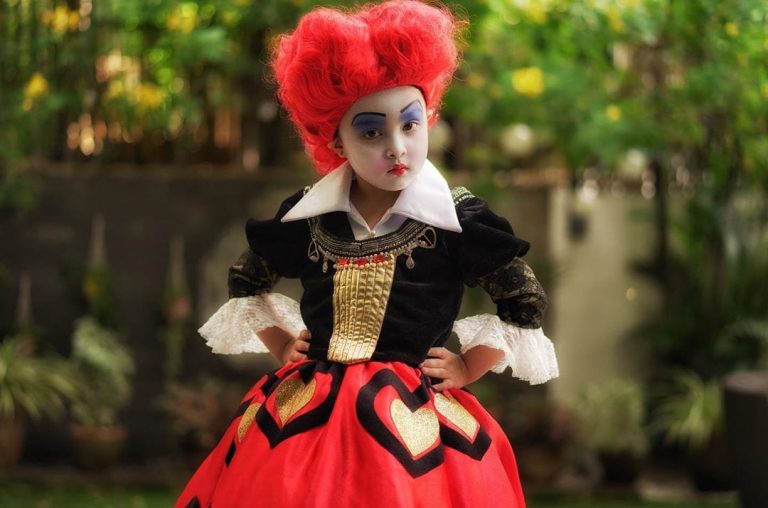 Zia Dantes slays her Halloween costumes