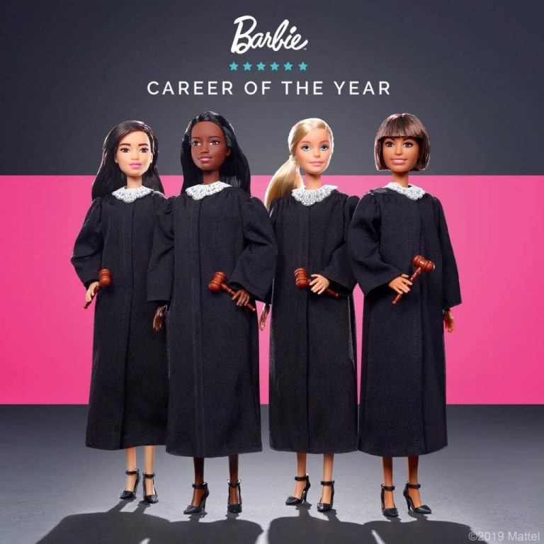 Order in the court! Judge Barbie is here Barbie