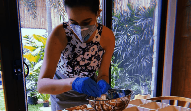 LOOK: Bea Alonzo prepares meals for COVID-19 frontliners