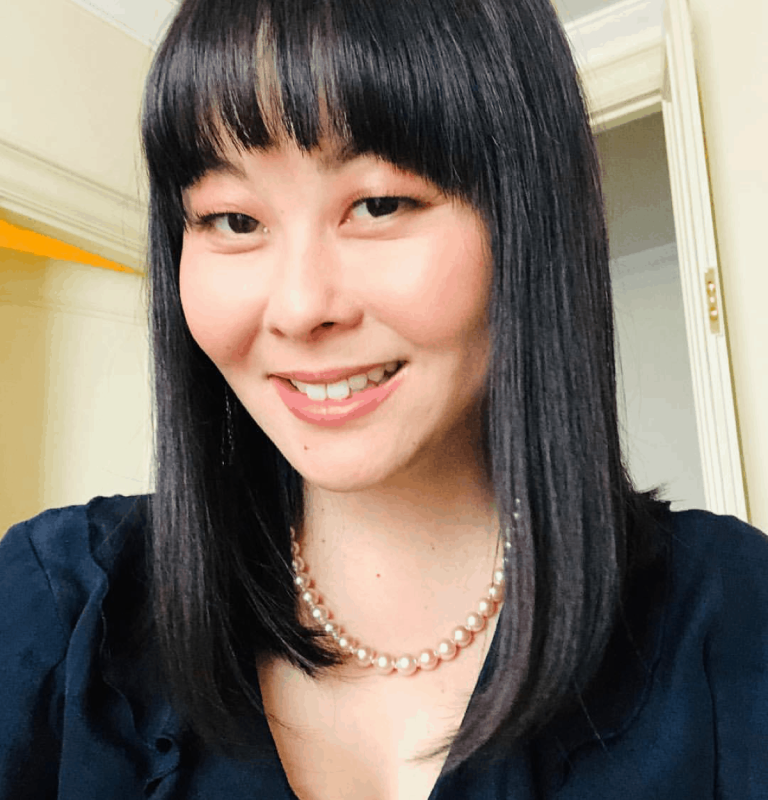 Lang Leav reacts to Pinoy netizens calling her ‘Lang humor’ over tweet