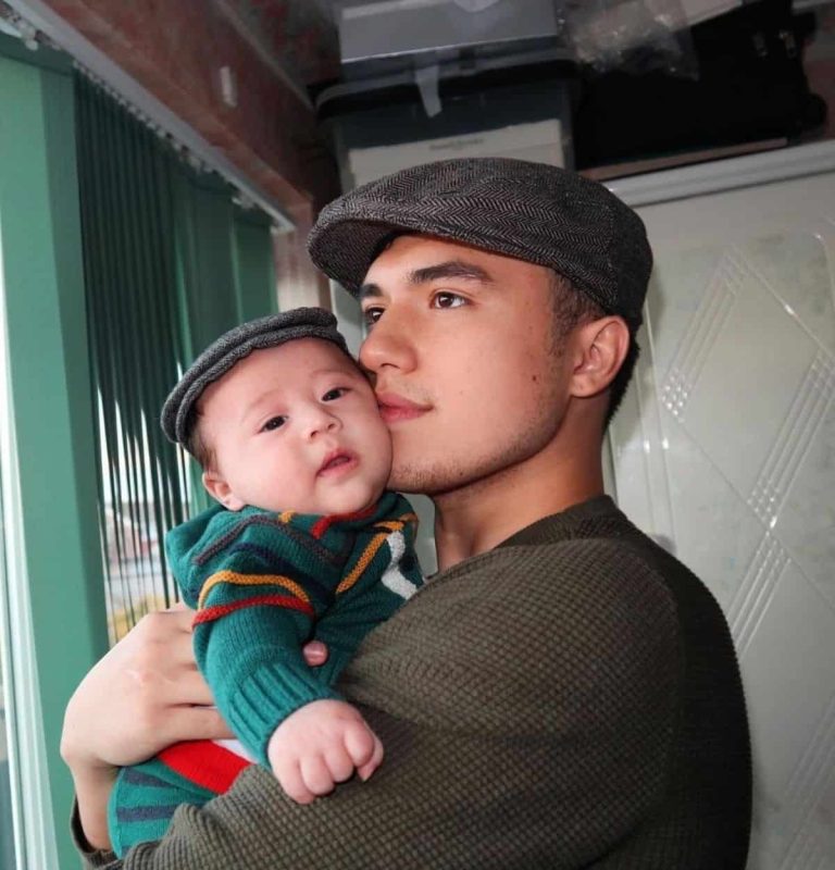 WATCH: Markus Paterson recreates iconic Lion King scene with baby Jude