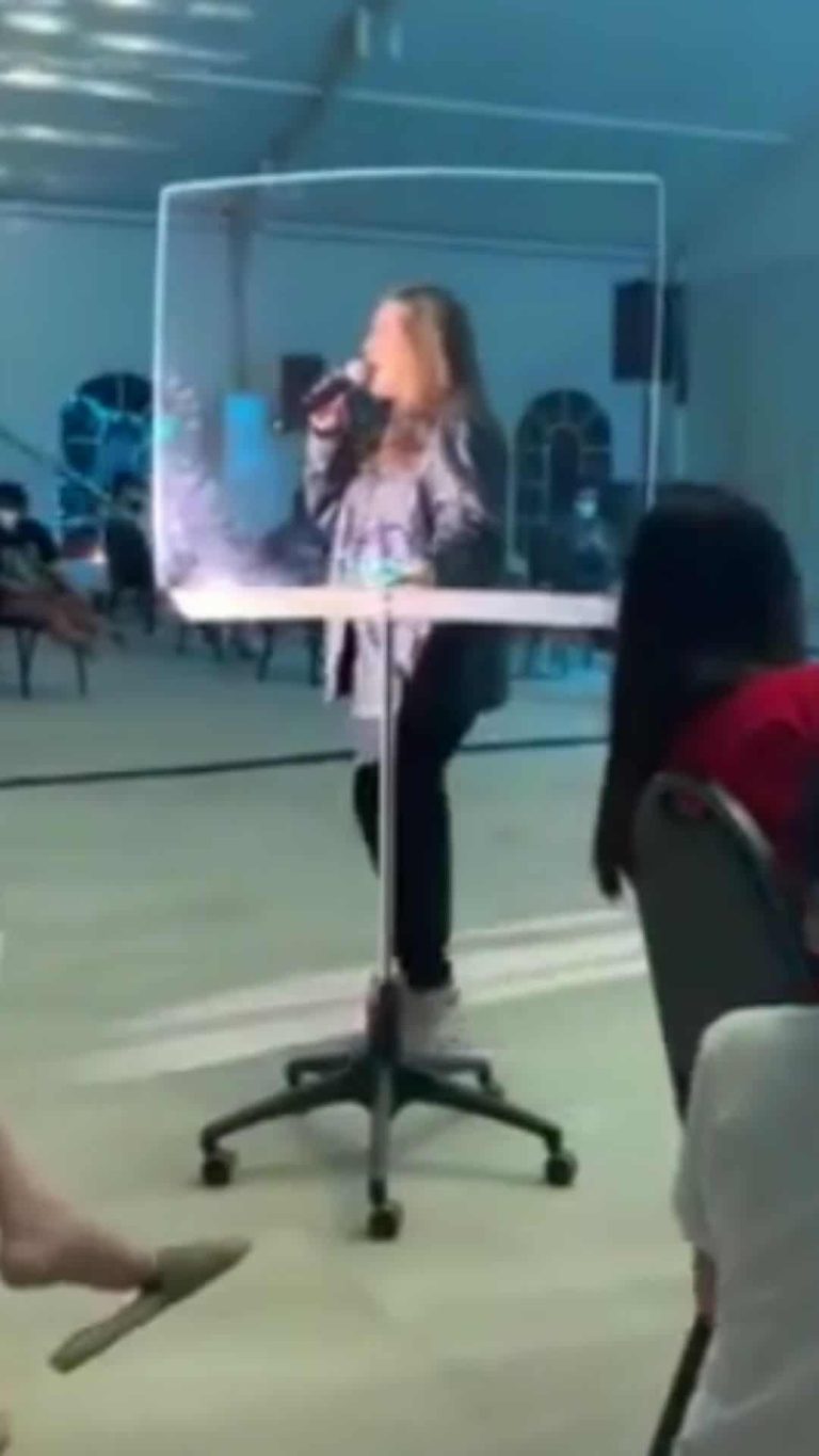 Moira Dela Torre goes viral for singing with ‘face shield pro max’