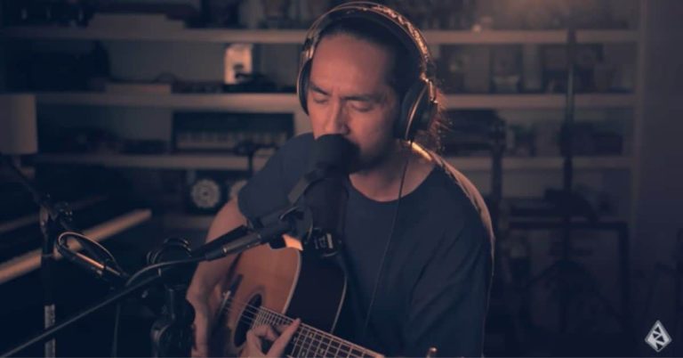 WATCH: Rico Blanco releases acoustic version of Alab Ng Puso as tribute to Hidilyn Diaz