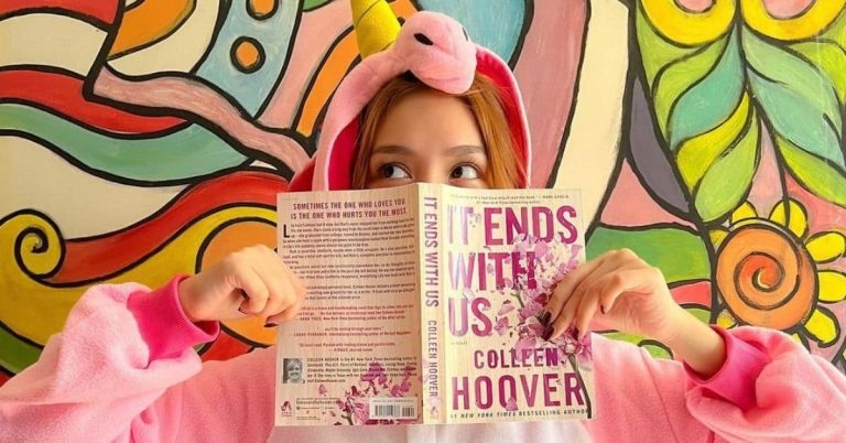 Kathryn Bernardo receives love from author Colleen Hoover