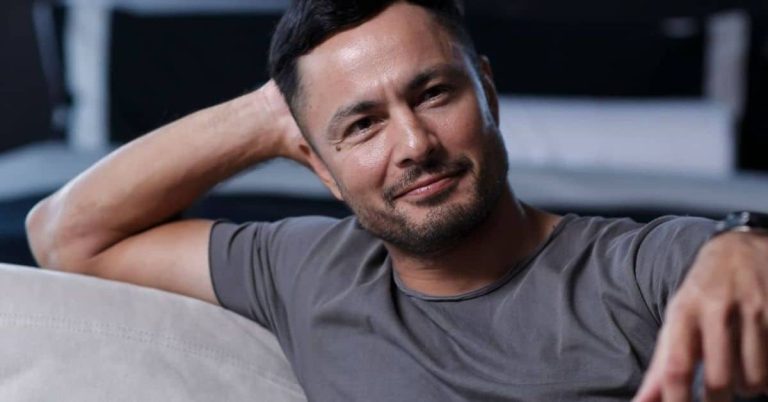 Derek Ramsay’s former high school classmate in England recounts how actor treated him