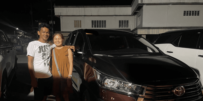 Father’s heartwarming reaction after children surprise him with a brand-new car goes viral on TikTok